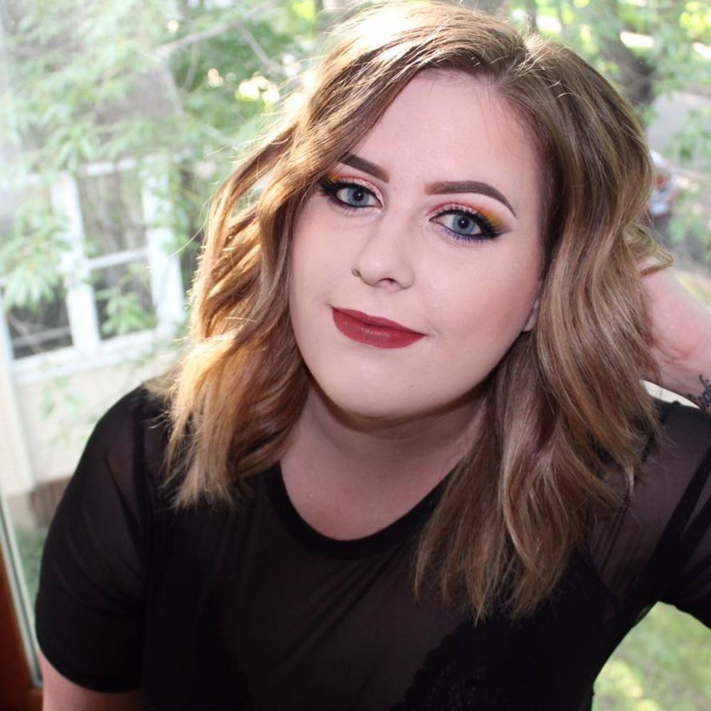Meet your Posher, Kaitlyn